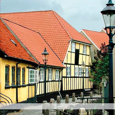 5 Person In * Bogense