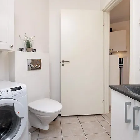 5 Person In شقة *