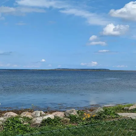 5 Person In Appartement *