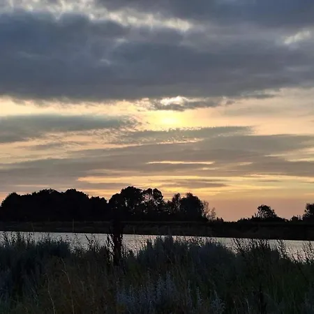 شقة 5 Person In بوجنسي