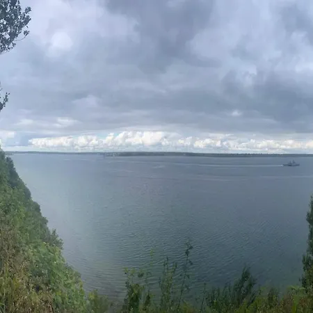 5 Person In * بوجنسي